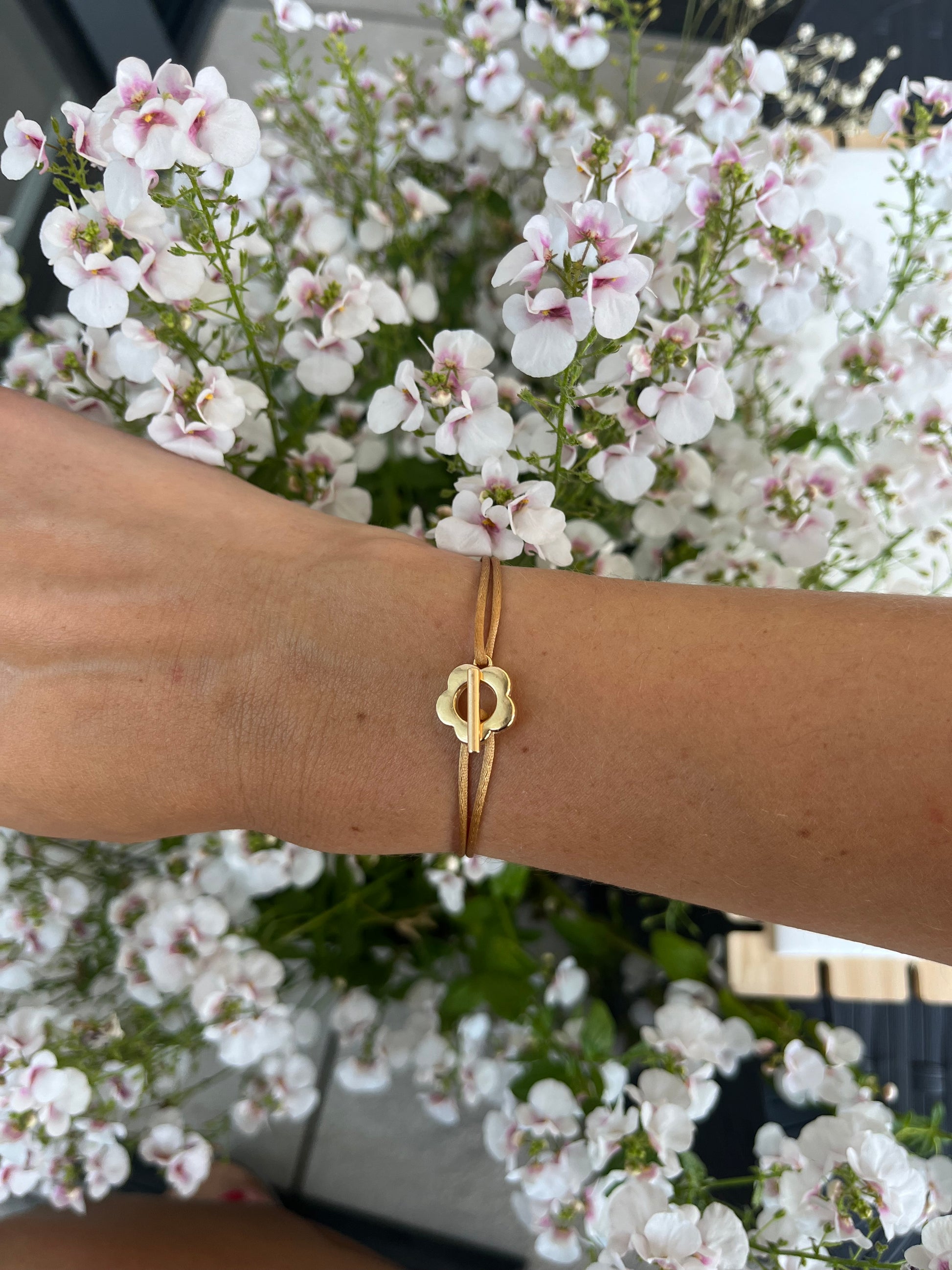 Bracelet soie ajustable