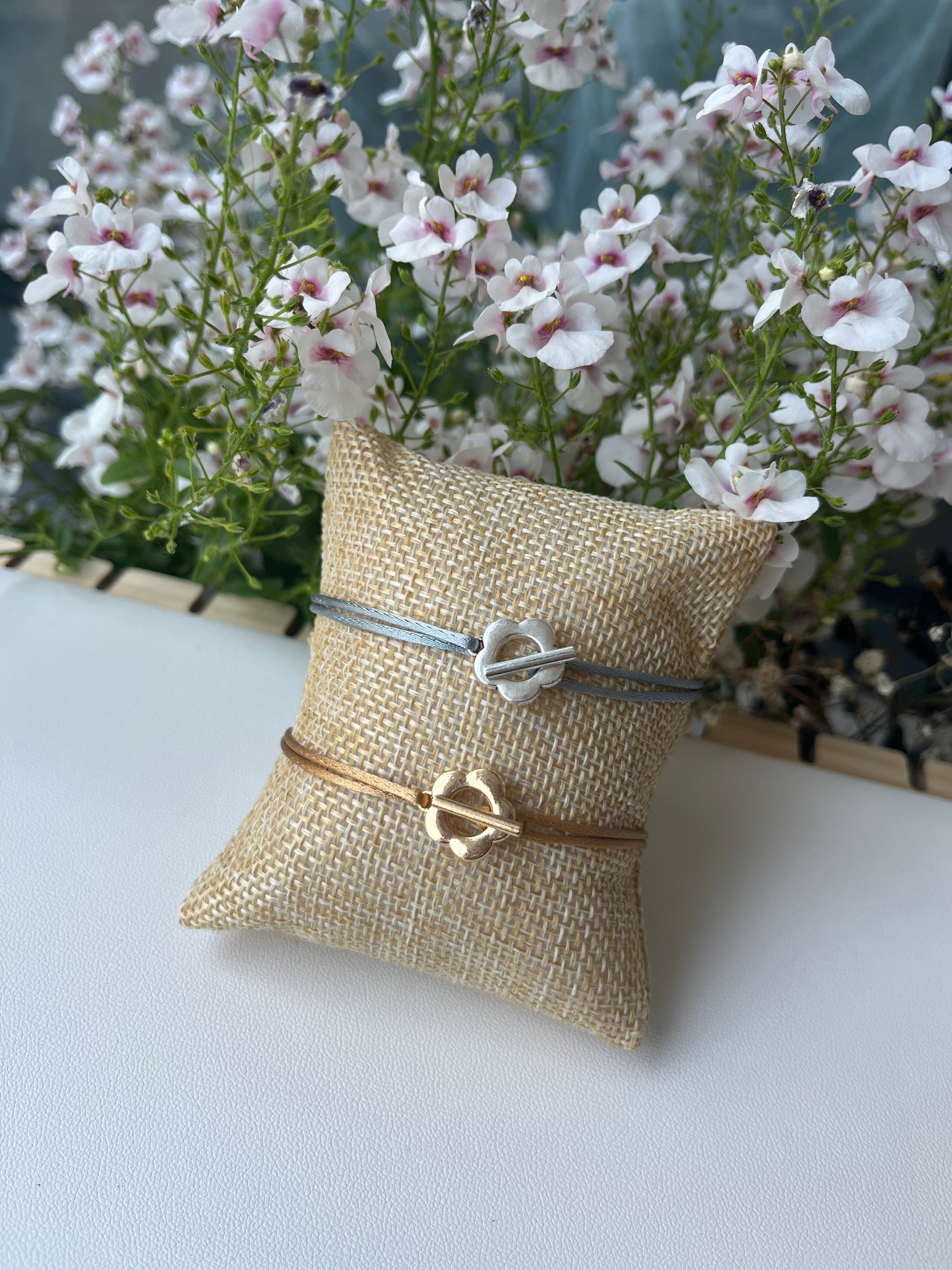 Bracelet soie ajustable